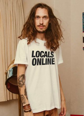 T-shirt Locals Online