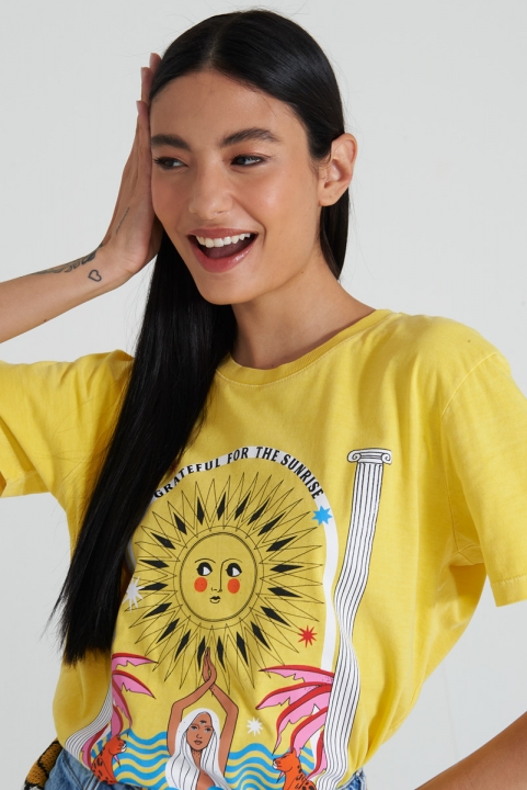 Camiseta T-shirt Amarela Sunrise