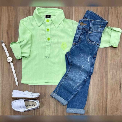 Bata Verde em Linho com Calça Jeans Infantil