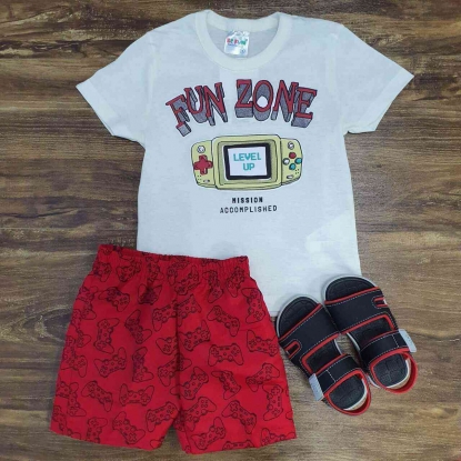 Bermuda Vermelha com Camiseta Branca Infantil