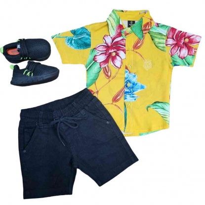 Camisa Amarela Floral com Bermuda Preta Infantil