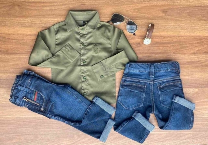 Camisa Manga Longa Verde com Calça Jeans Infantil
