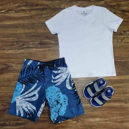 Camiseta Branca Básica com Bermuda Praia Azul Infantil