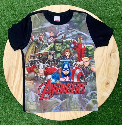 Camiseta Infantil Avengers