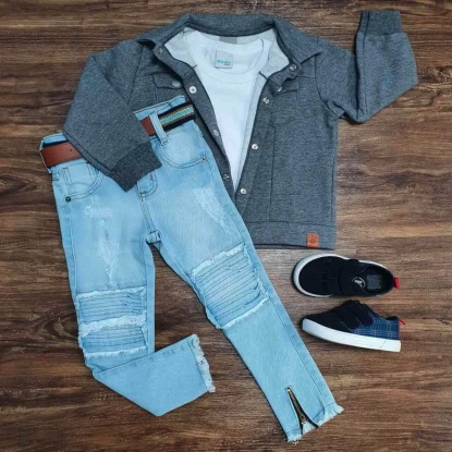 Jaqueta Cinza com Camiseta e Calça Jeans Infantil