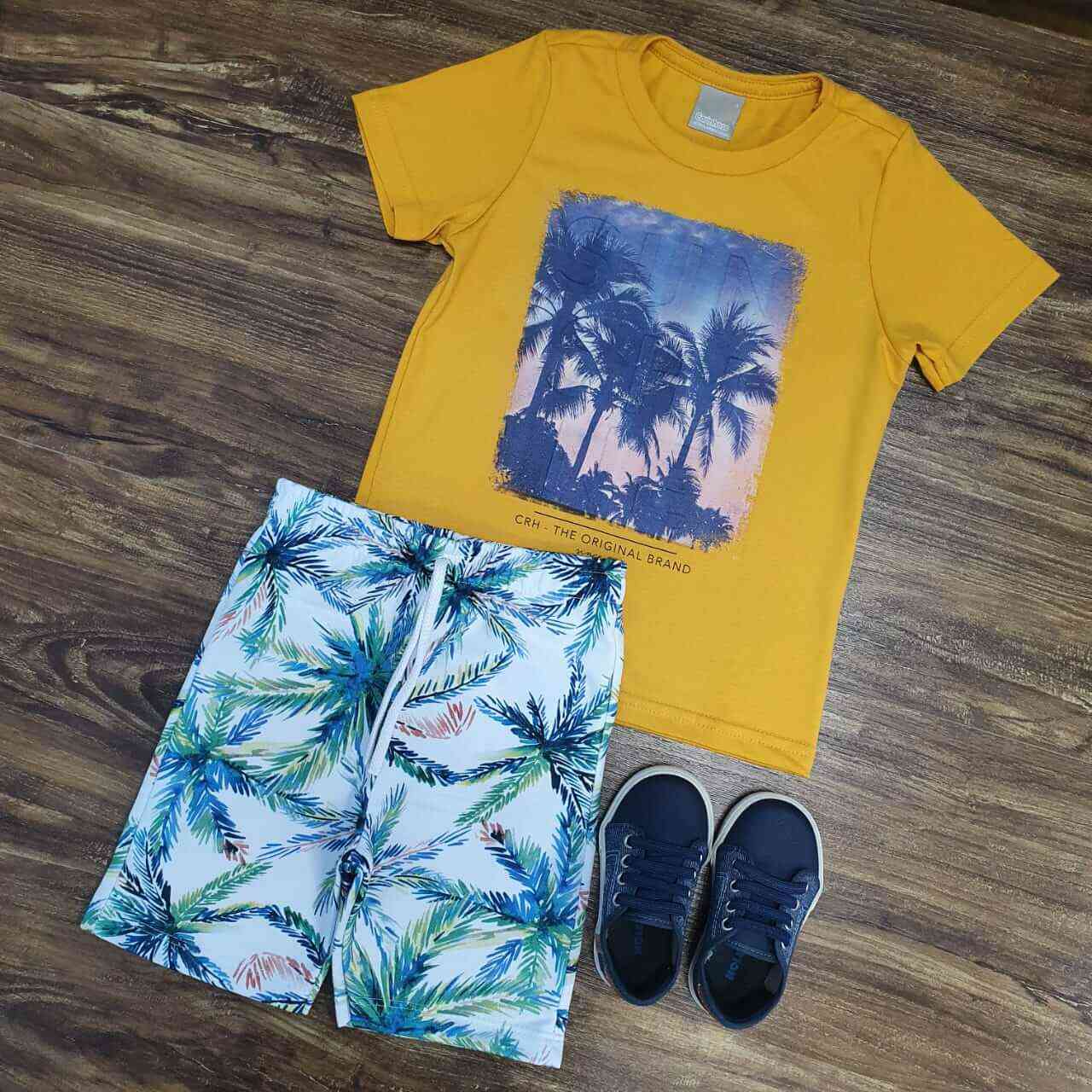 Bermuda Floral com Camiseta Amarela Infantil