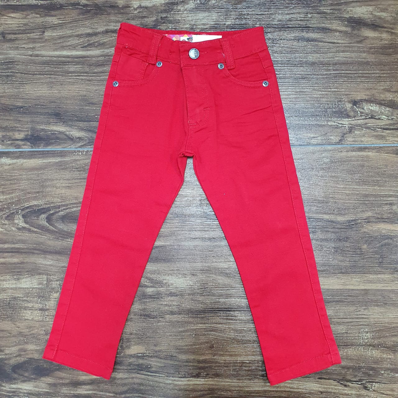 Calça Jeans Vermelha com Camisa Hot Wheels Infantil