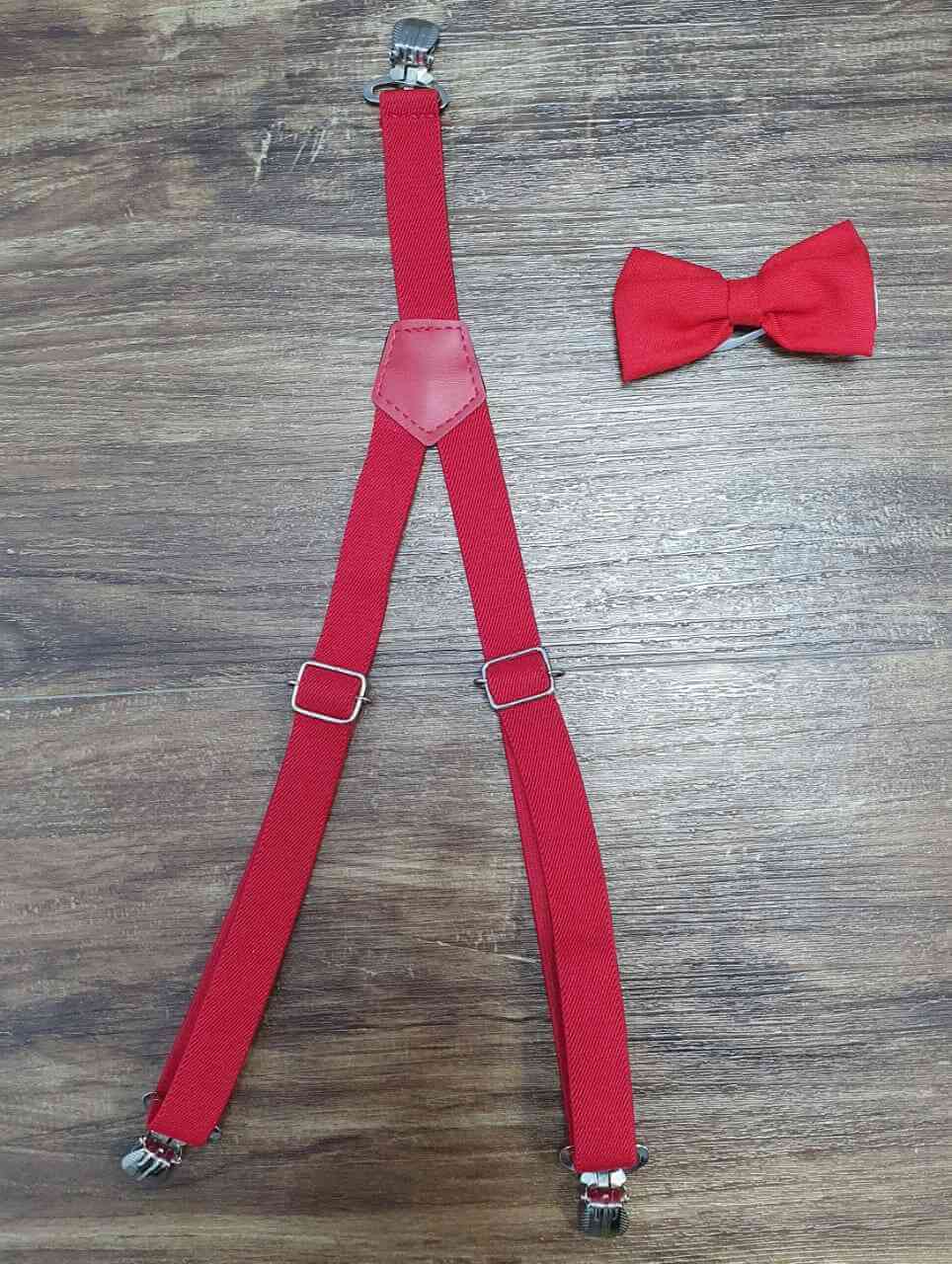 Calça Vermelha com Suspensório e Camisa Circo com Gravata