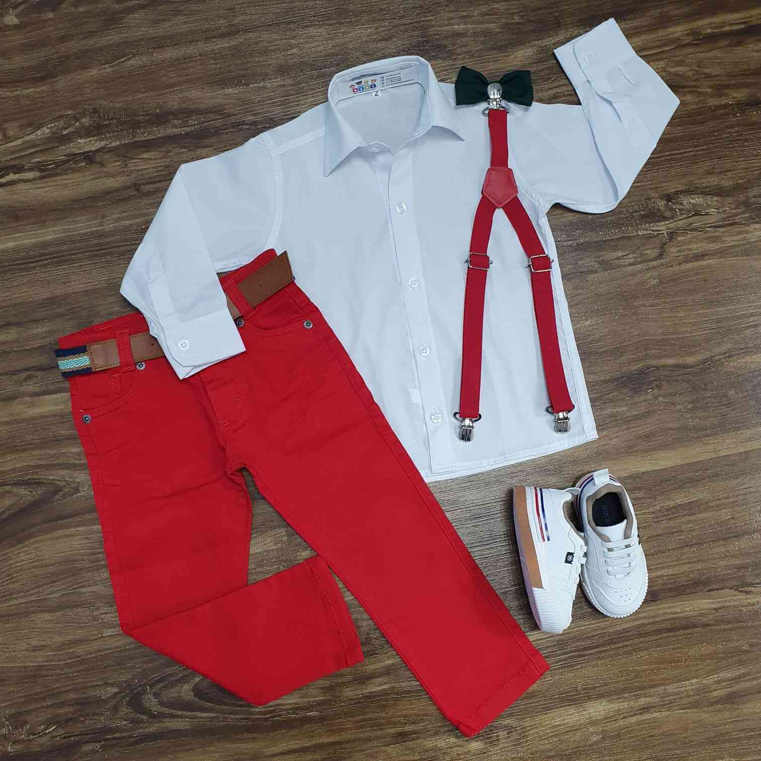 Camisa Manga Longa Branca com Calça Vermelha Infantil