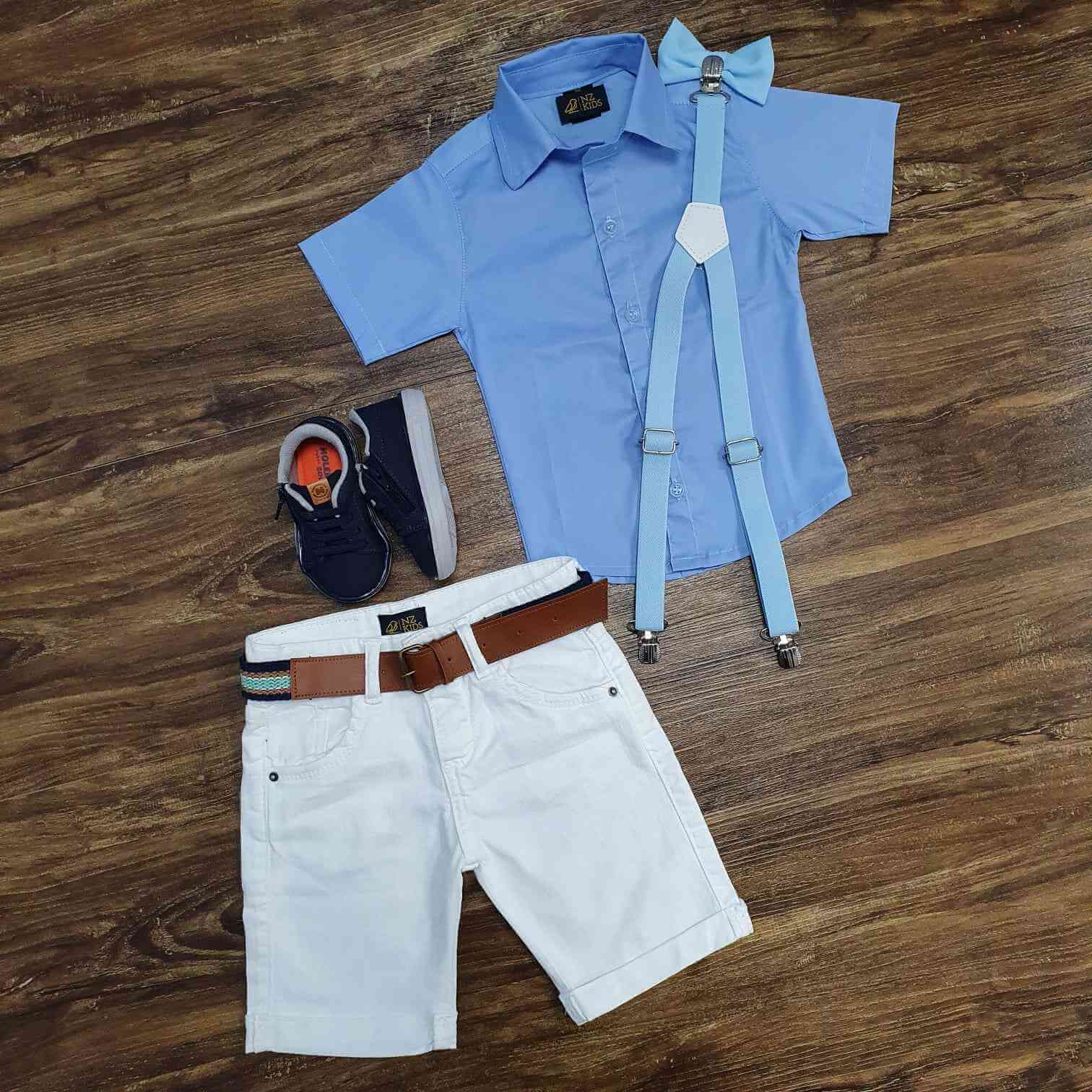 Camisa Social Azul Manga Curta com Bermuda Branca Infantil