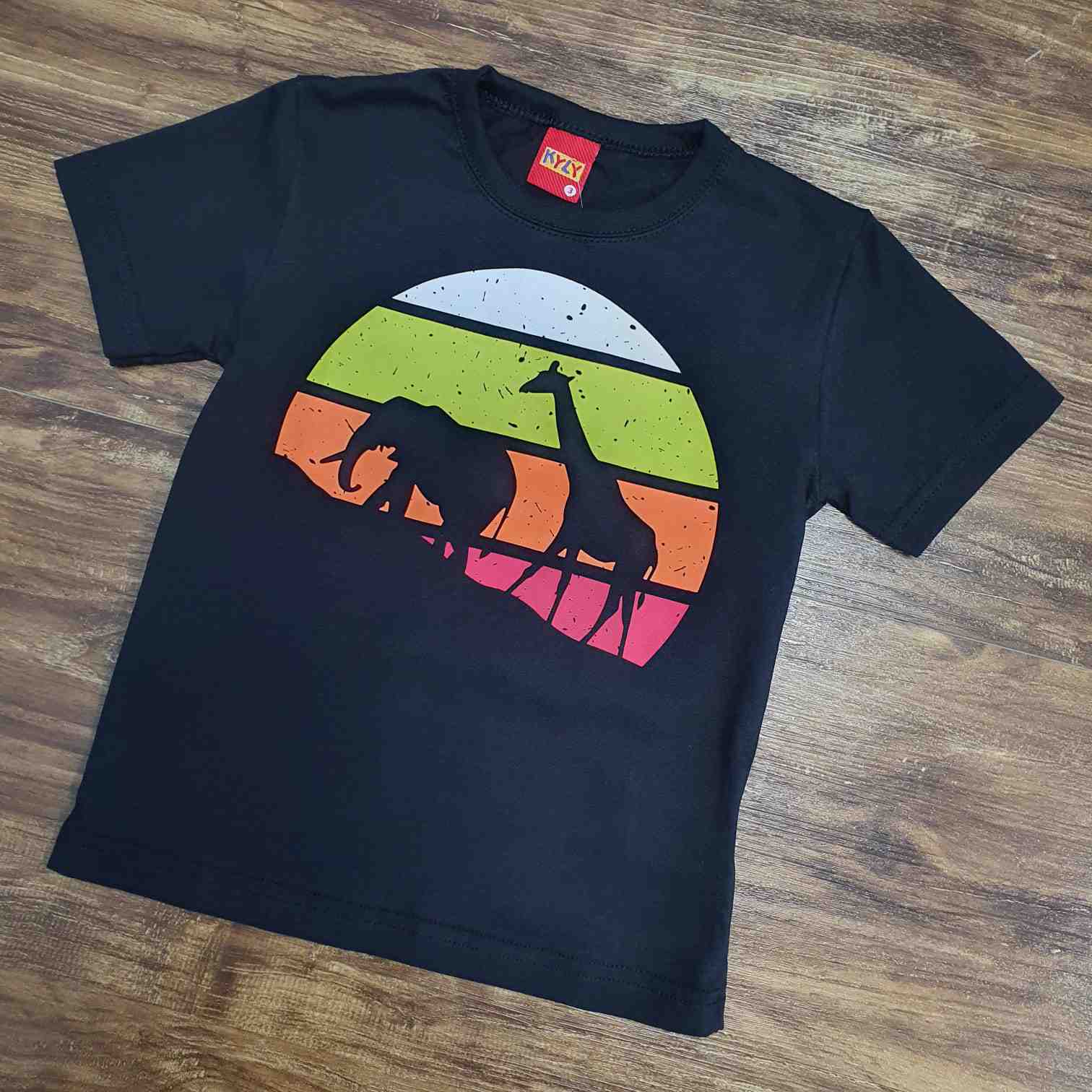 Camiseta Infantil Preta Safari
