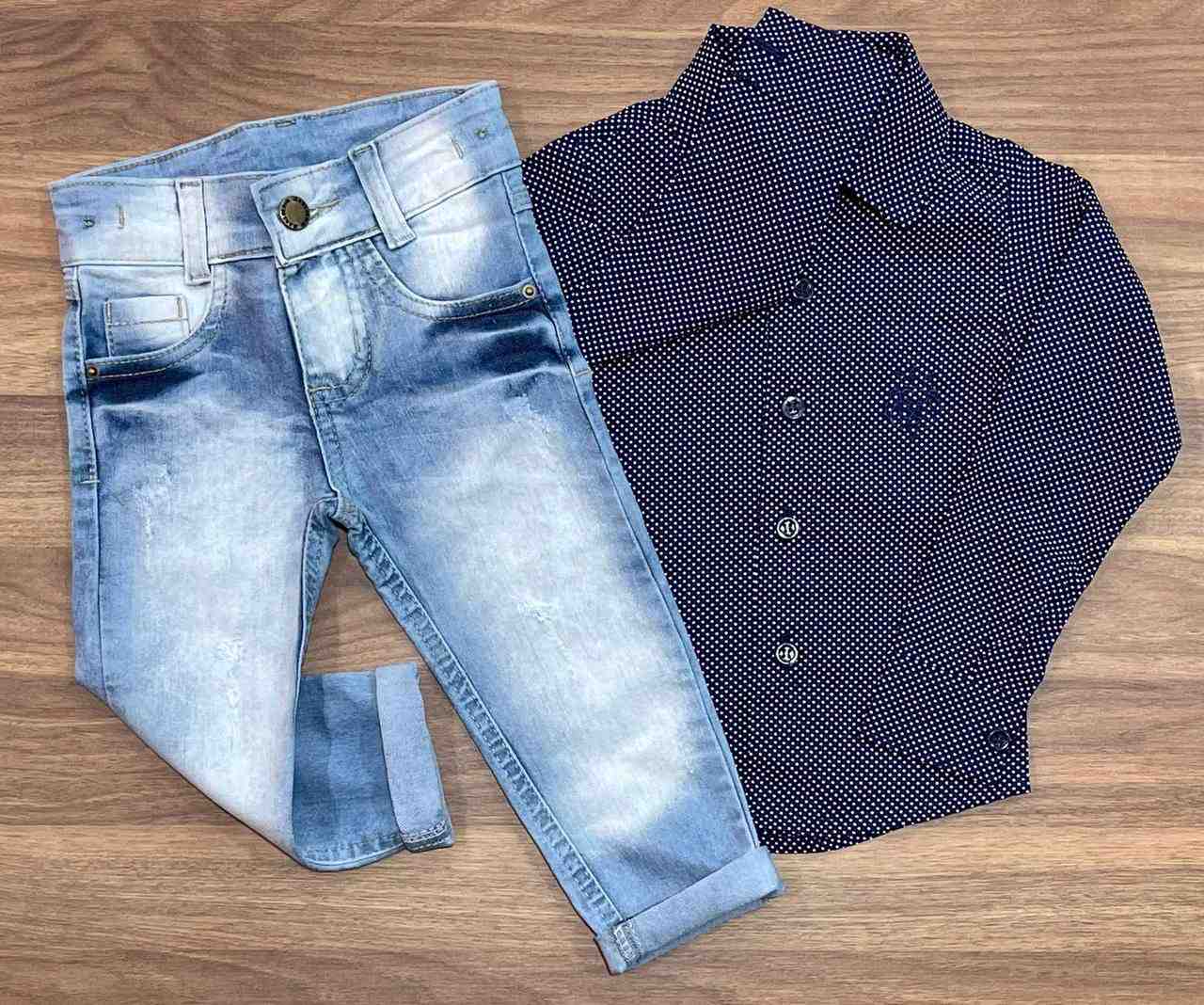 Calça Jeans com Camisa Azul Manga Longa Infantil