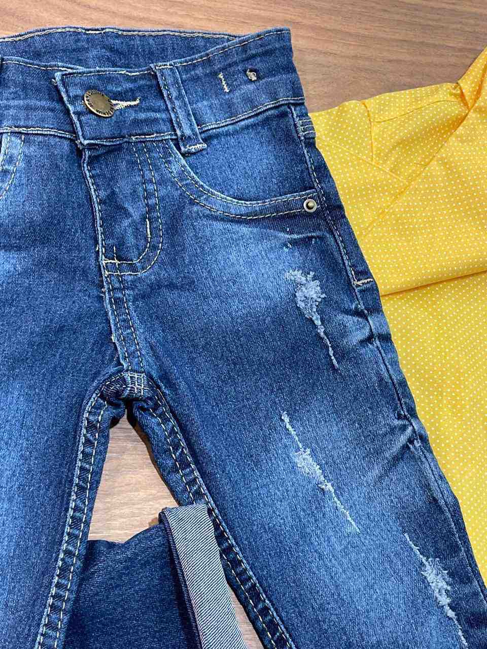 Calça Jeans com Camisa Amarela Infantil