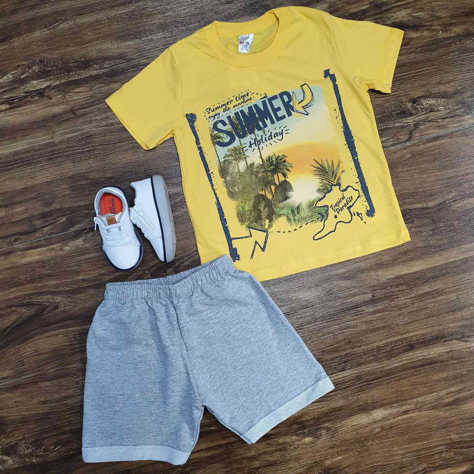 Conjunto Summer com Camiseta Amarela Infantil