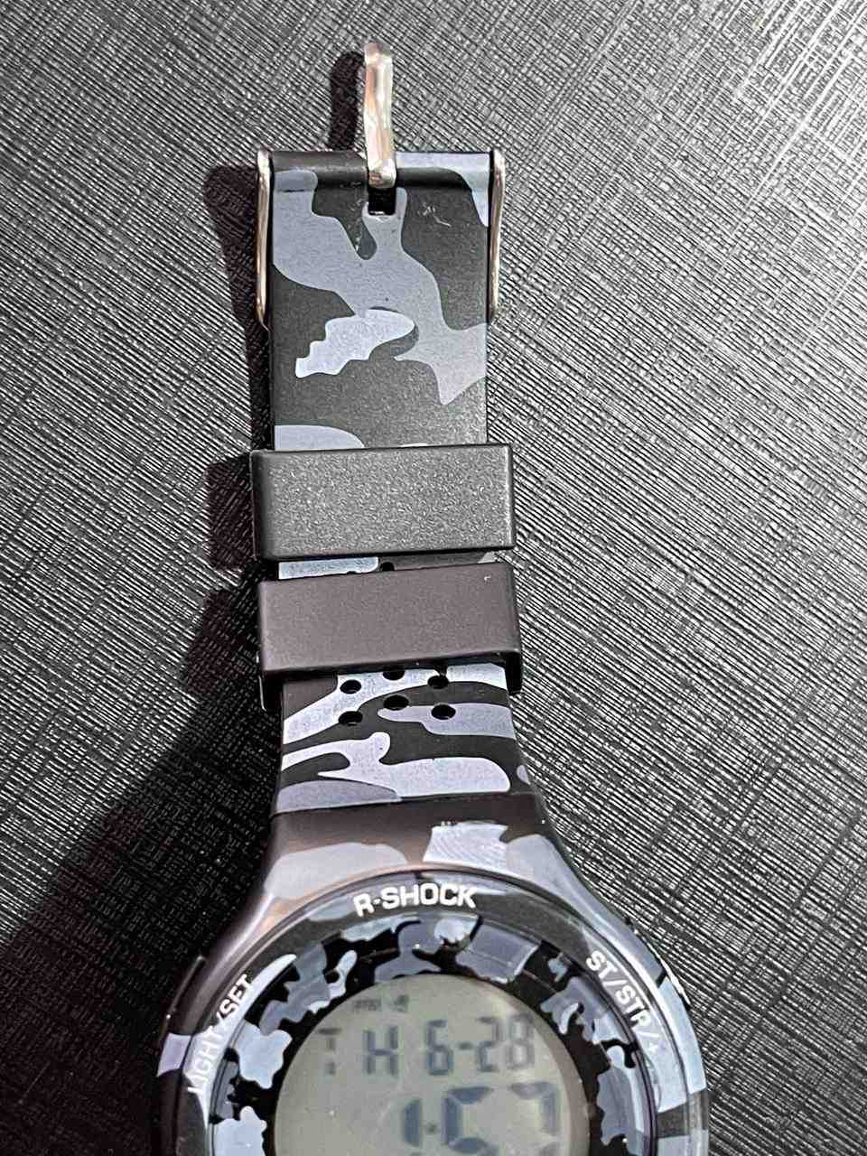 Relógio Digital Cinza Camuflado Infantil