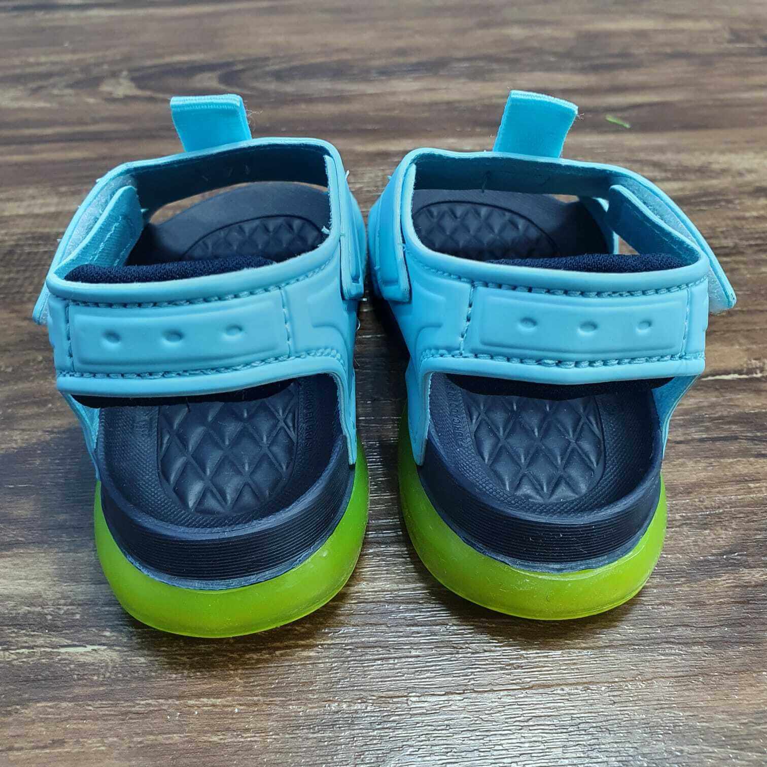 Sandália Azul Claro Infantil