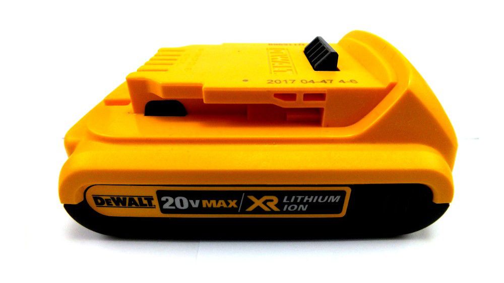Bateria 20v 2,0Ah XR Dcb203  Dewalt + Carregador DCB107 Bivolt Dewalt (um)