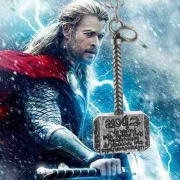Colar Pingente Martelo De Thor Asgard Os Vingadores