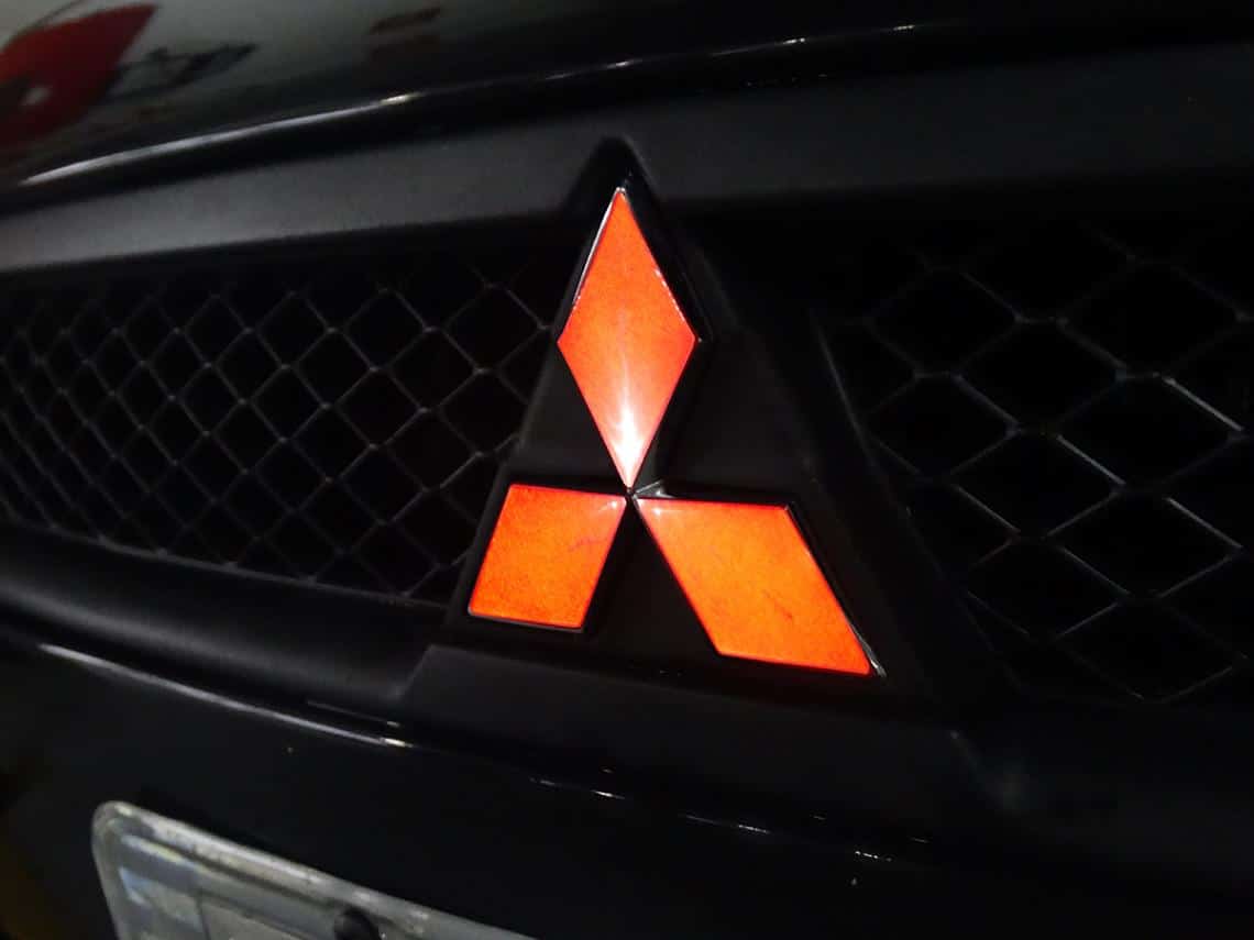 Par de Emblemas L200 Triton 2017 Logo Mitsubishi Refletivo
