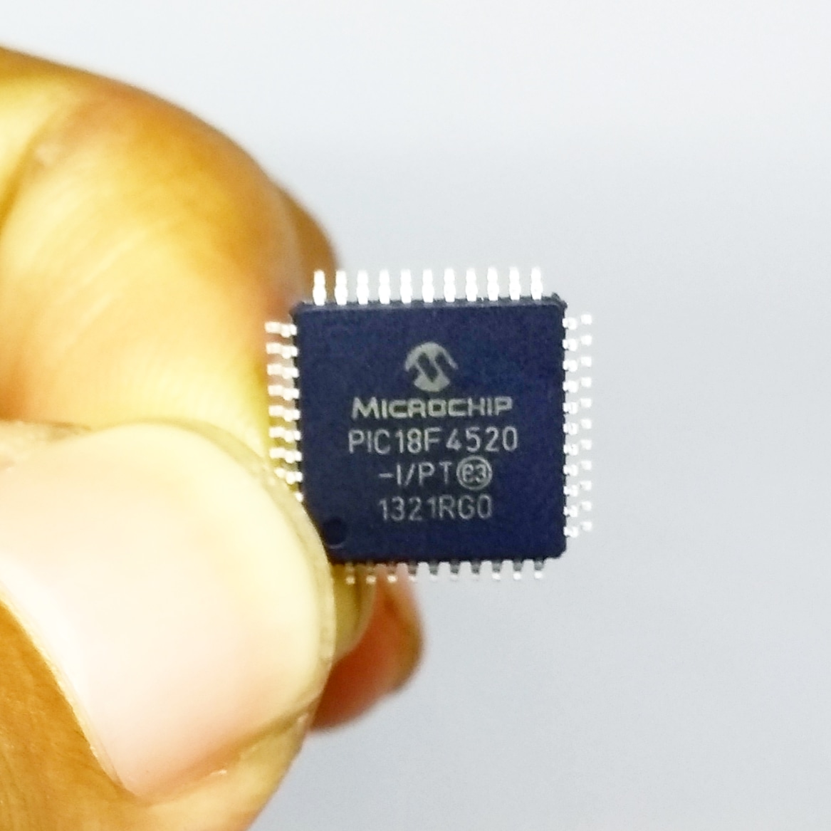 Ci Microcontrolador PIC18F4520 I/PT SMD TQFP-44 - Microchip
