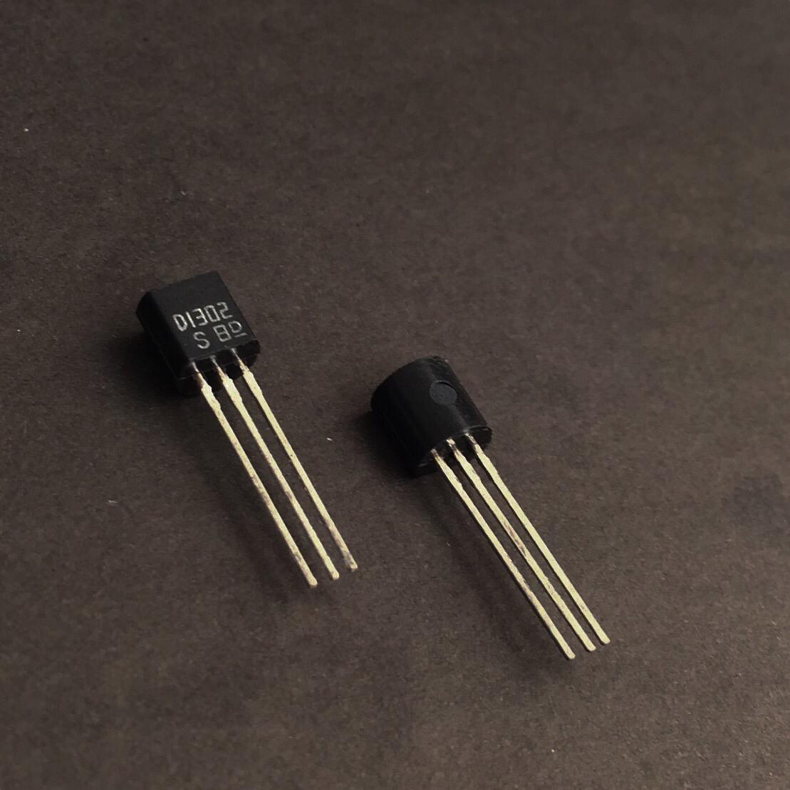 Kit 1000 peças - Transistor 2SD1302-S TO-92 NPN (D1302)