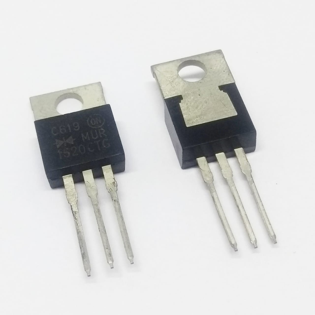 Transistor MUR1520CTG TO-220 - On