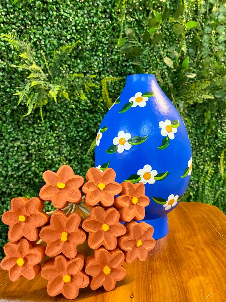 Kit Vaso Decorativo Azul em Cabaça com Flores em Madeira Laranja