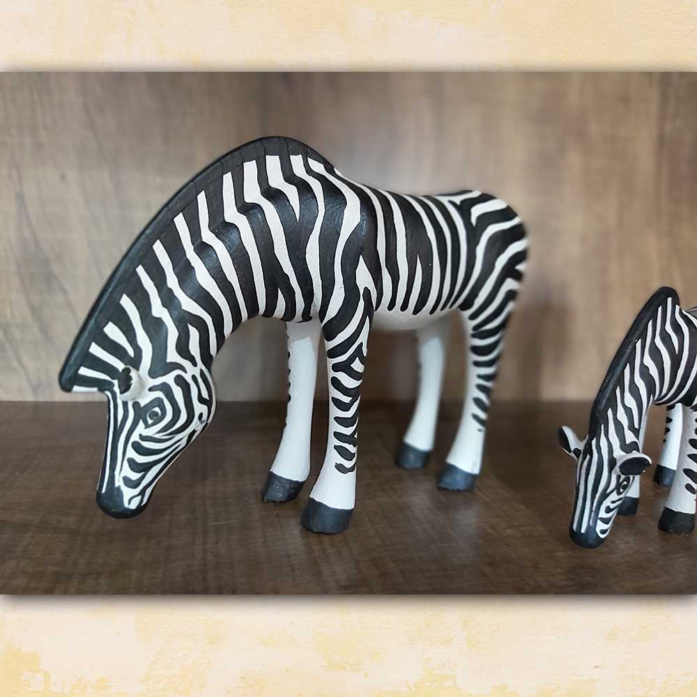Zebras em madeira