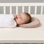 Travesseiro do bebê em formato de coração lilás