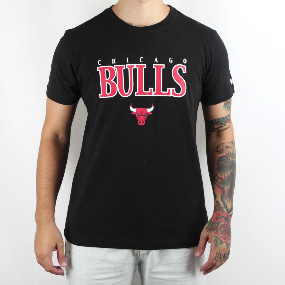 Camiseta New Era Chicago Bulls Preto