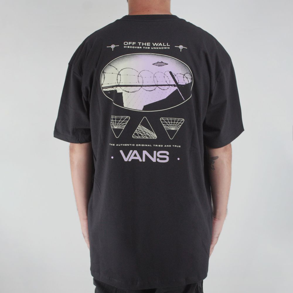 Camiseta Vans Area 66 Preto