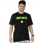 Camiseta Nike Nsw Jdi 12 Month Preto e Verde - Masculina