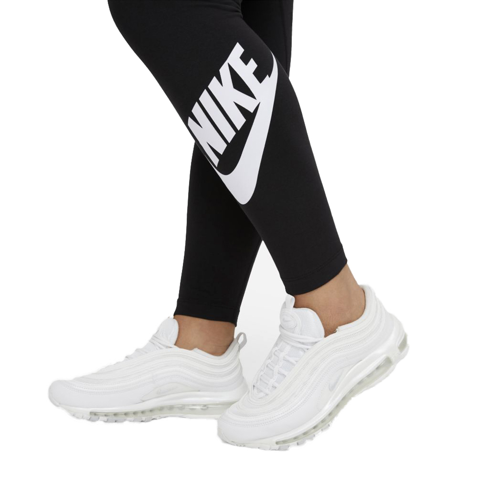 Plus Size - Legging Nike Sportswear Essential Preta - Feminina