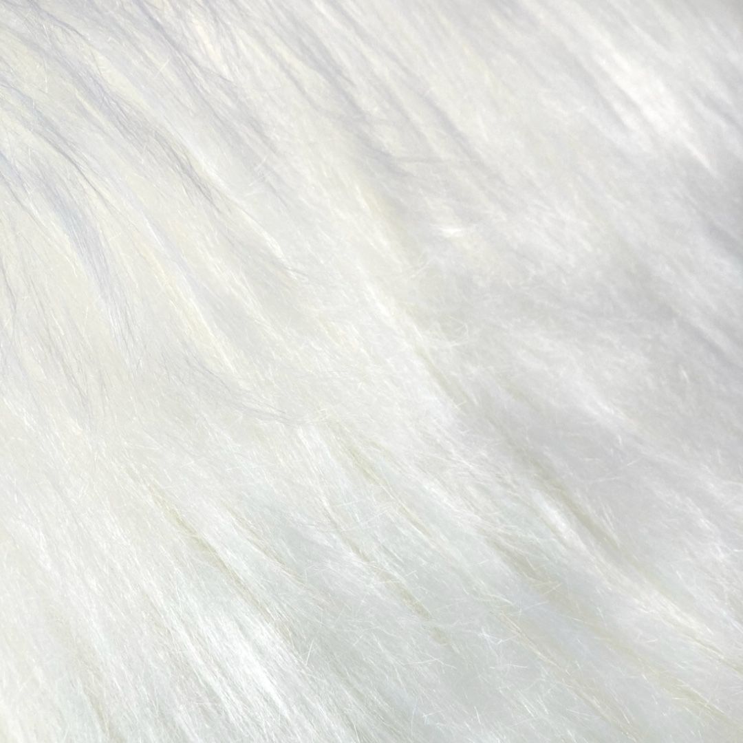 Tecido Pelúcia Branca Macia e Maleável da Pelicancril - Tecido com Pelo de 95 mm e Largura de 1,60 m