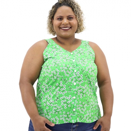 Camiseta Plus Size Salinas com Botões Verde